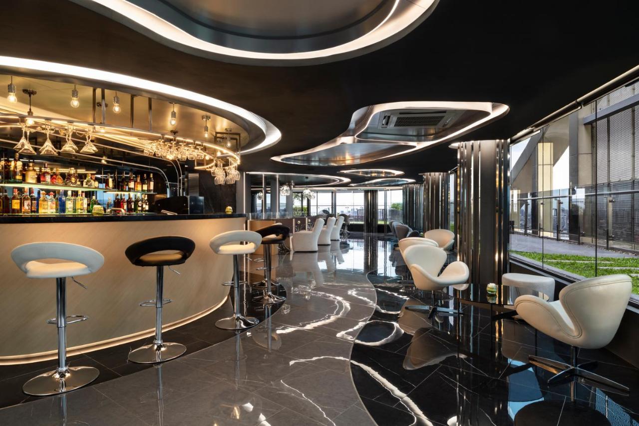 Oakwood Suites Tiwanon Bangkok Nonthaburi Exterior photo
